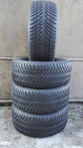 Predám 4-Zimné pneumatiky Goodyear Eagle 245/45 R17