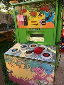 Zabavny automat stolny futbal sipkovy automat boxer kopac