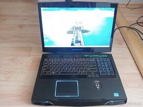 predám 17" notebook Dell Alienware M17x