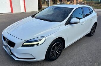 Volvo v40 model 2019