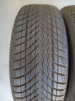 Zimne 2ks 215/55 R17 98V GOODYEAR ULTRA GRIP PERFORMANCE 3