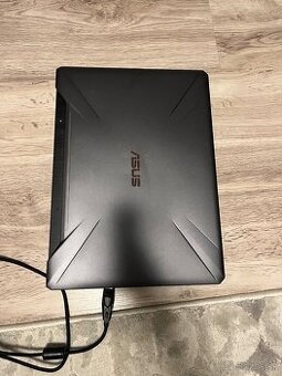 Asus tuf gaming herny notebook