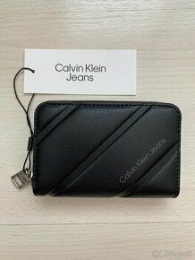 Menšia peňaženka Calvin Klein, nová