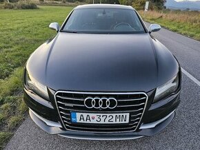 A7 Sportback 3.0 TDI qauttro S tronic tvamodrá metalíza