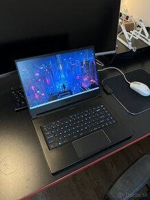 SÚRNE PREDÁM HERNÝ LAPTOP MSI RTX 2080