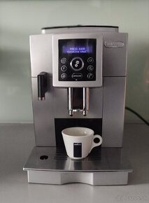 Predam kavovar Delonghi Magnifica S