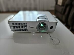 Projektor BENQ W1070