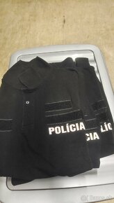 Policajná uniforma