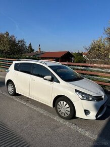 Toyota Verso 1,8 benzin automat