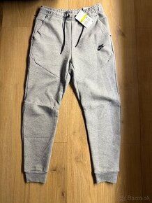 Tepláky nike tech fleece