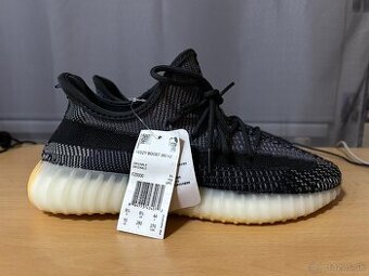 Yeezy 350 Carbon