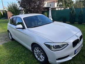 BMW 116i biela perlet