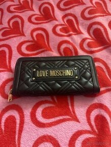 Love Moschino