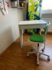 Písací stolík a stolička