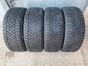 Zimné PIRELLI 205/60R16 - 1