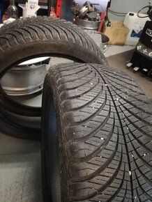 2x zimne pneu goodyear 235/45 r19