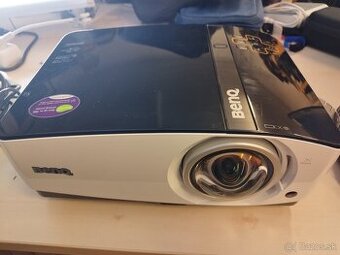 Predám projektor BENQ MX822ST