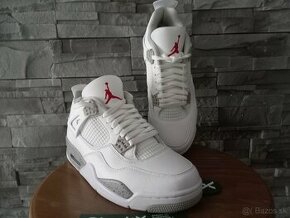 Air Jordan 4 White Oreo - 1