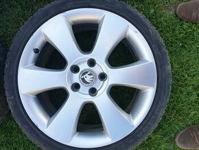 Predam 18 elekt+zimne gumy FULDA 225/40r18 LUNA - 1