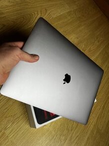 Apple Macbook Pro i5 - 17" /SUPER CENA/