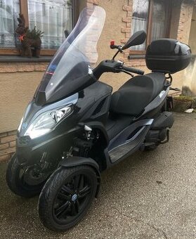 Piaggio MP3 300