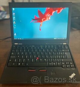 Lenovo Thinkpad X220 + docking station