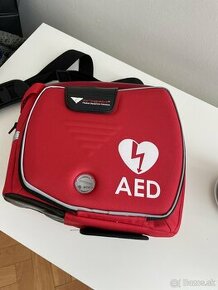 Úplne nové nikdy nepoužité AED defibrilátor - 1