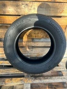 Bridgestone Blizak LM005   215/65/17”-102H zimne - 1