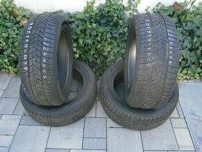 Predám 4x zimné pneu Pirelli 2x 235/55 R19  a 2x  255/50 R19