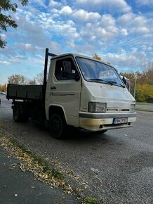 Nissan Trade 3 stranny vyklápač do 3,5t