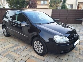 VW Golf V, 1.6 benzín, 5 st. manuál