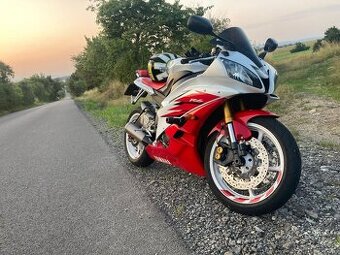 Yamaha r6