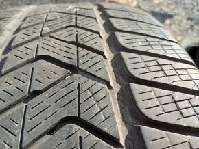 Predam 2ks pneu 235/60/r18  zimne  103H   Pirelli - 1