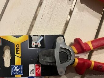 KNIPEX naradie + stavebne METRE, BOX NA NARADIE