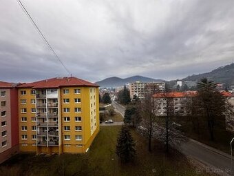 PREDAJ - 2 izbový byt s balkónom, Komenského, Rožňava