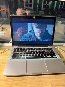 MacBook Pro 13 2015 - 1