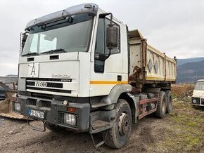 Iveco trakker 6 x 4