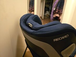 Recaro Salia i-size otočné detské sedadlo