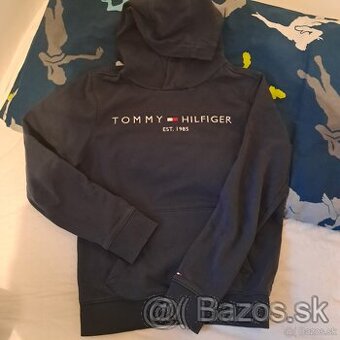 Tommy Hilfiger