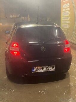 Predam bmw 120d 2.0