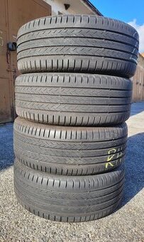 235/50 R18 Continental