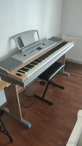 YAMAHA DGX-620 Digitálne piano - 1