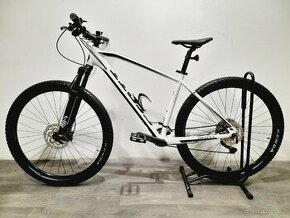 Ponúkam na predaj horský bicykel Scott Aspect 930  29"