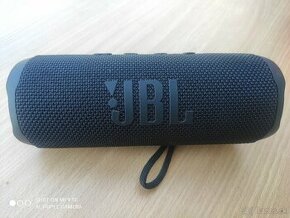 JBL Flip 6 replika.