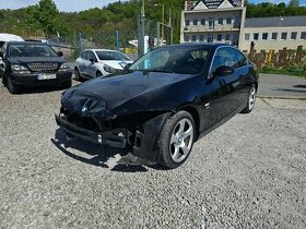 BMW Rad 3 Coupé E92 328ix Búrané