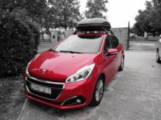 Strešný nosič na Peugeot 208