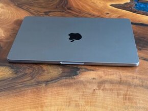 MacBook Air M2 8/256 100% bateria top stav