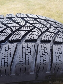 215/60 r16 zimné pneu.8 mm DOT.4523