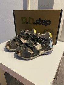 DD step sandále 20