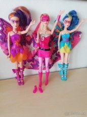 Barbie super hrdinka s kamarátkami - 1